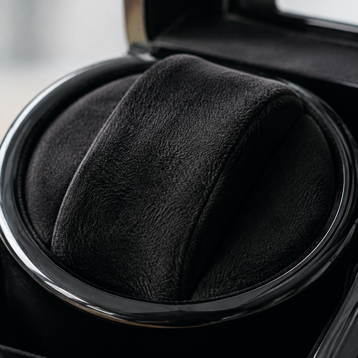 The Sentinel | Single Watch Winder